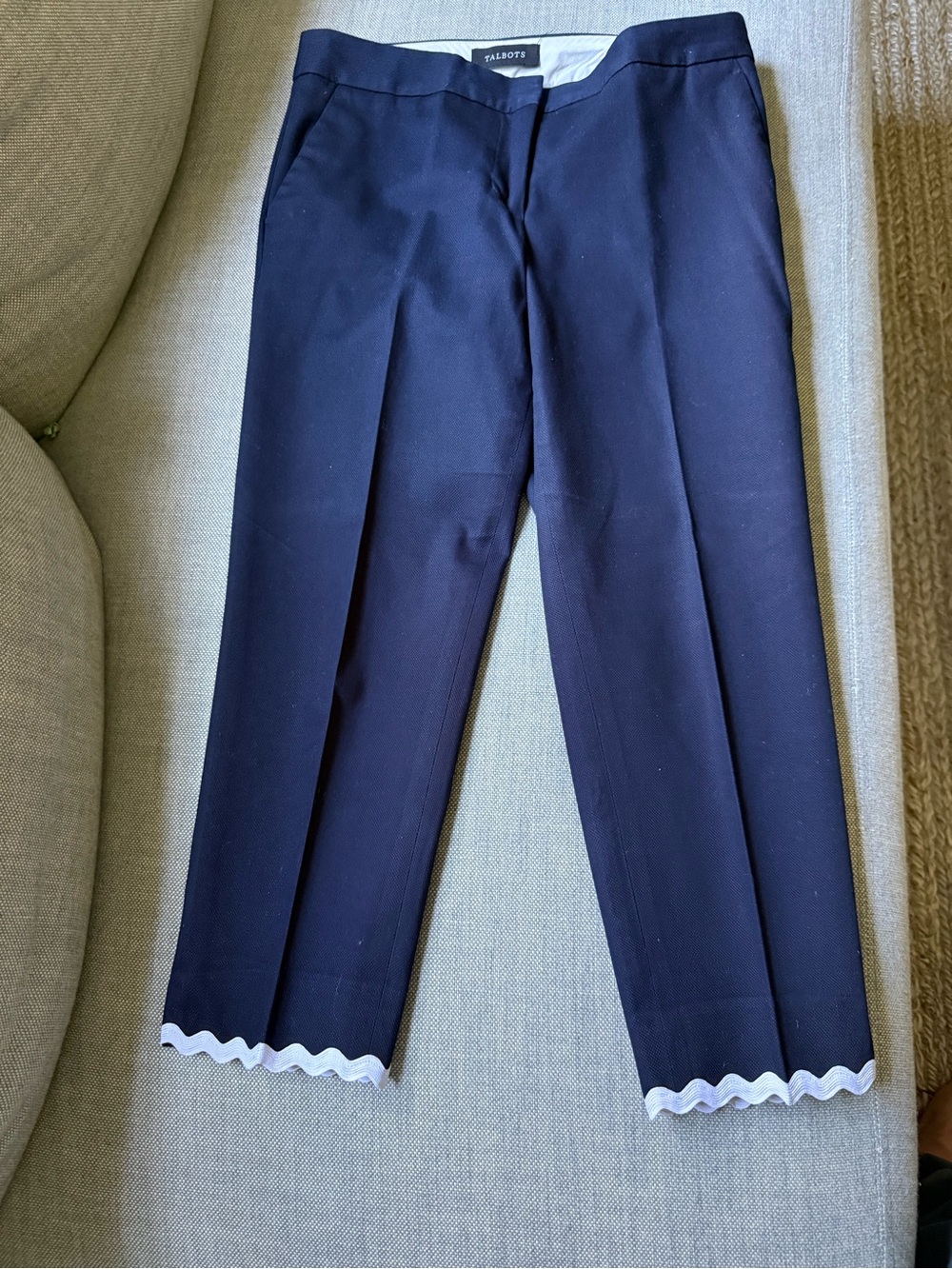 Talbots Navy Straight-Leg Pants with White Scalloped Hem